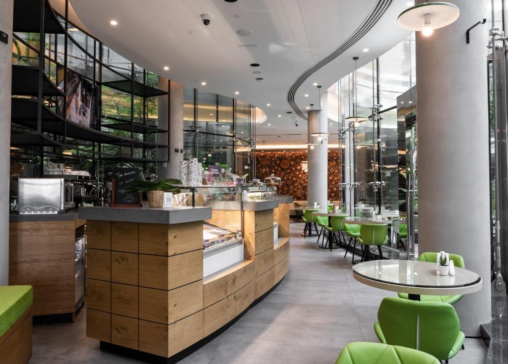Al  Khoory Sky Garden Hotel image 4